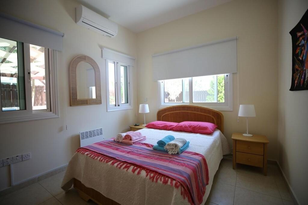 Unique Beach Luxurious Villas Ayia Napa Exterior foto