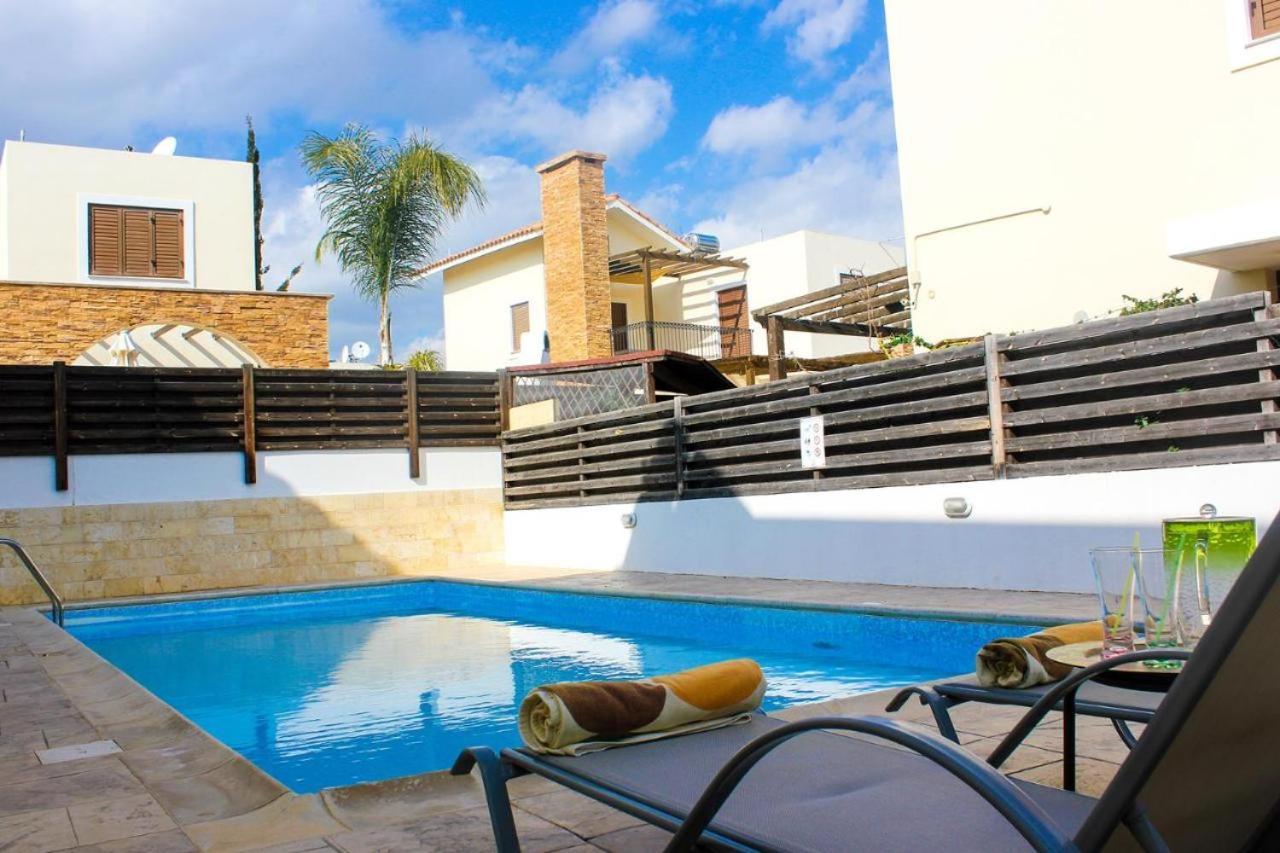 Unique Beach Luxurious Villas Ayia Napa Exterior foto