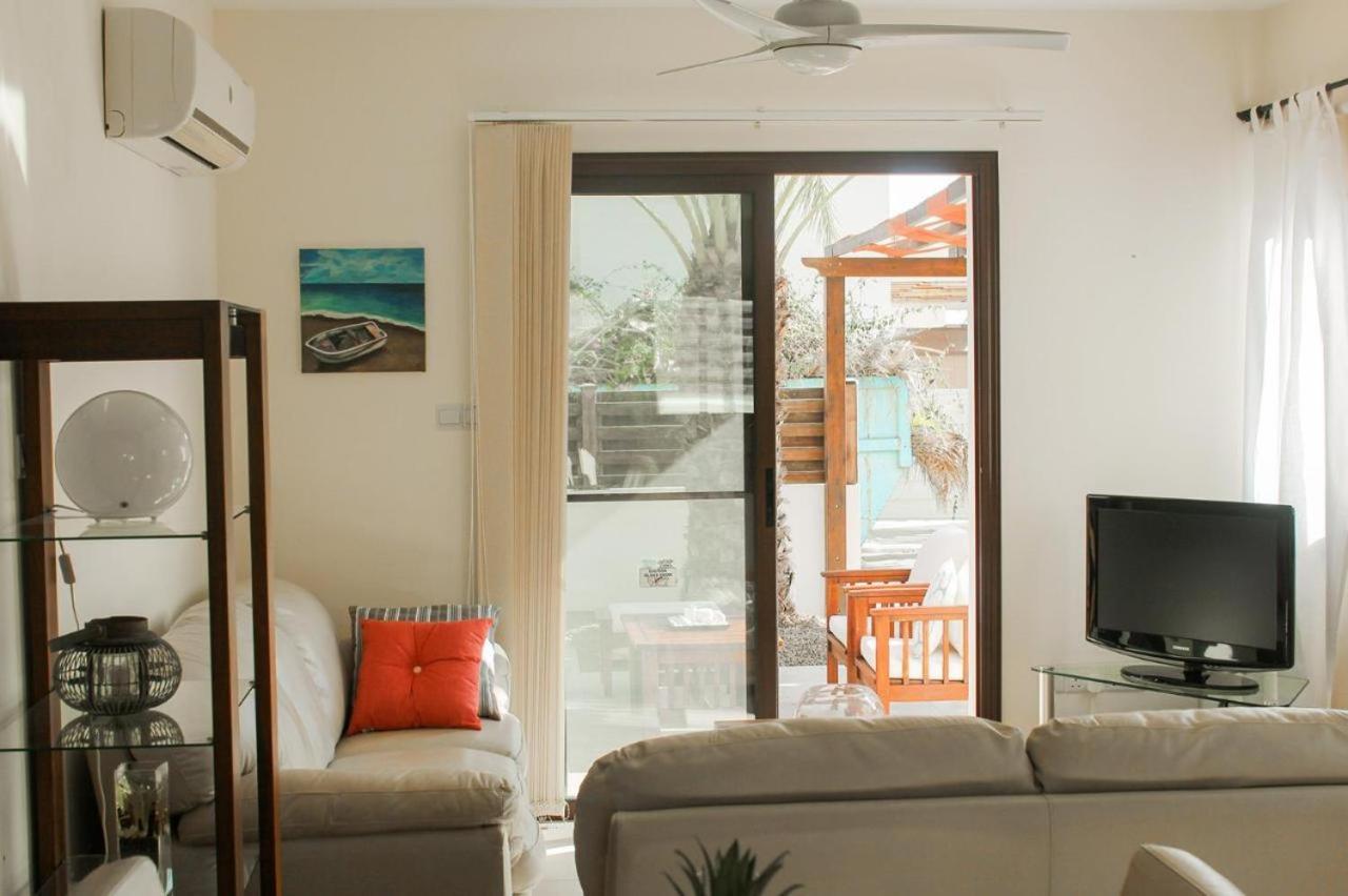 Unique Beach Luxurious Villas Ayia Napa Exterior foto